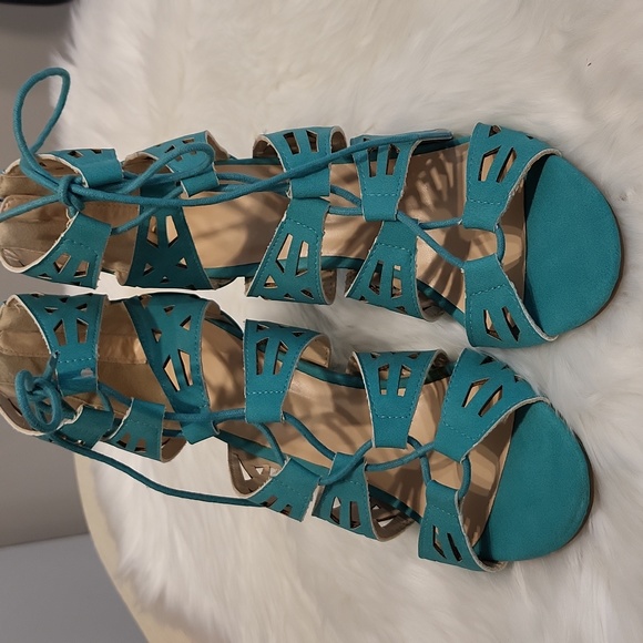 Open toed lace up shoes - Picture 7 of 9